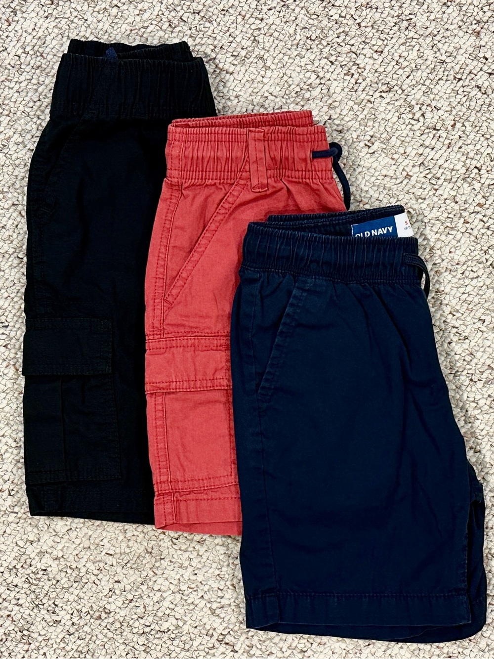 Bundle of 3 pairs of boys cargo shorts in Size 6 from Children’s place /Old Navy - Picture 2 of 16
